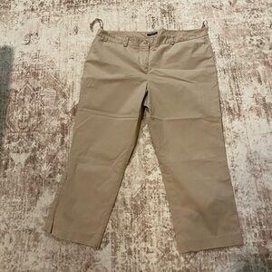 JONES NEW YORK khaki ankle pants.